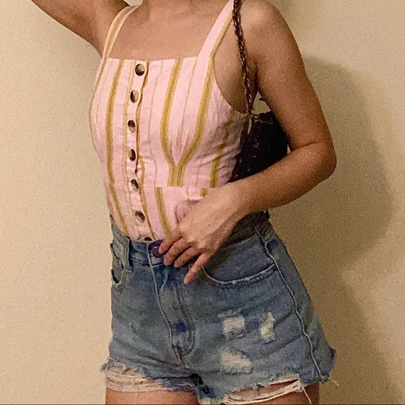 Button down Trf Tank - Picture 2 of 3